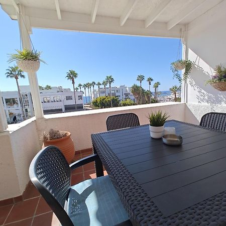 Blue Coast Semeli By The Sea Apartment Paphos Bagian luar foto