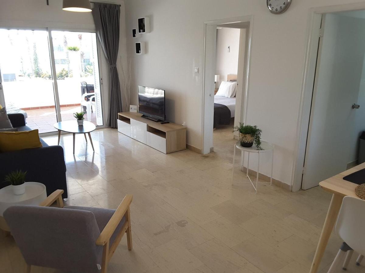 Blue Coast Semeli By The Sea Apartment Paphos Bagian luar foto