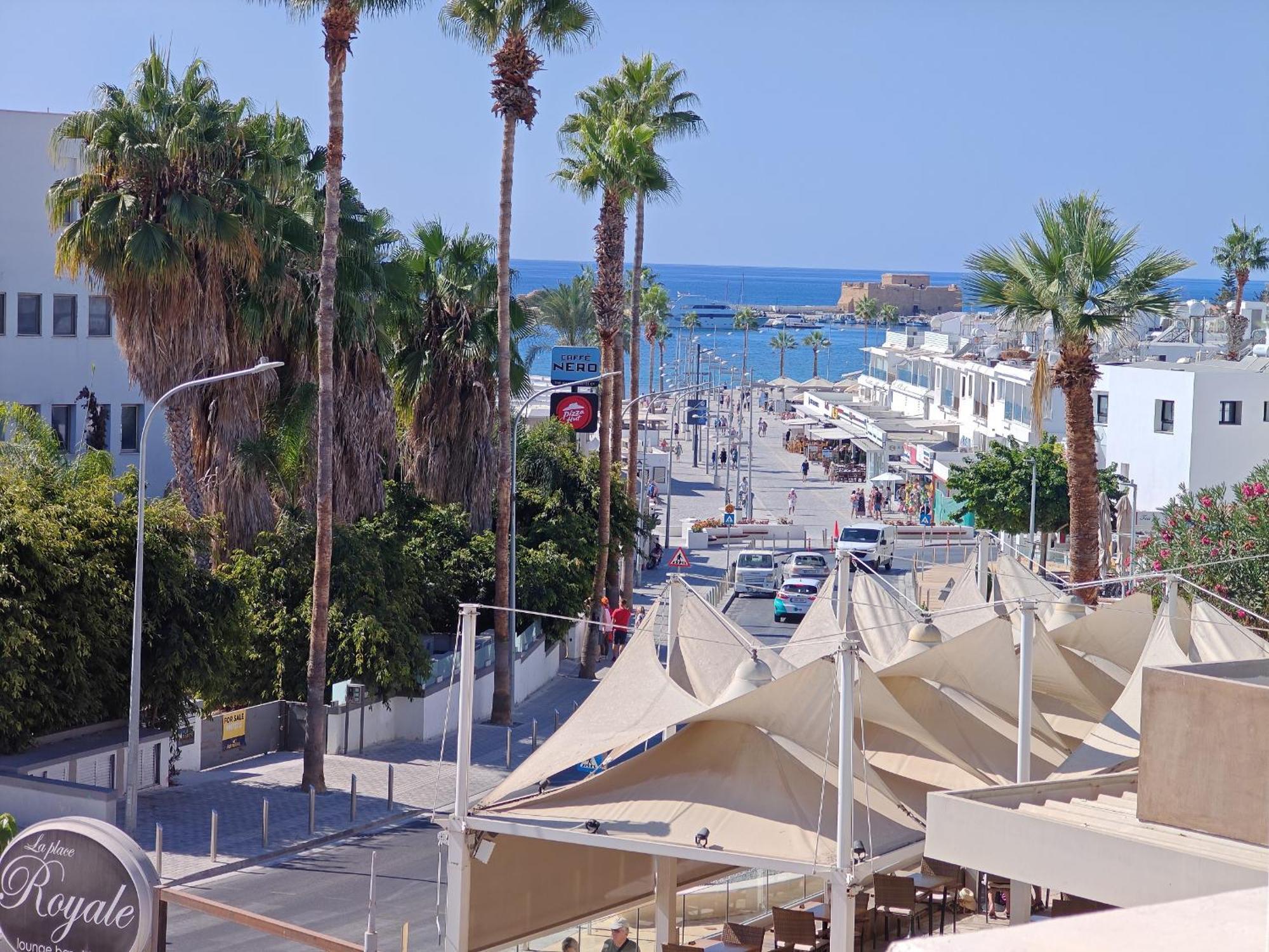 Blue Coast Semeli By The Sea Apartment Paphos Bagian luar foto