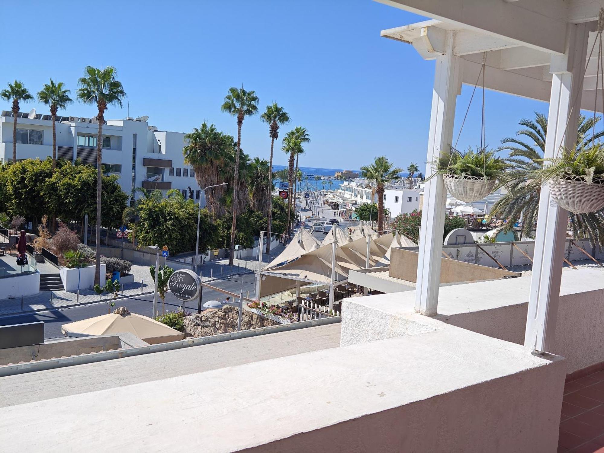 Blue Coast Semeli By The Sea Apartment Paphos Bagian luar foto