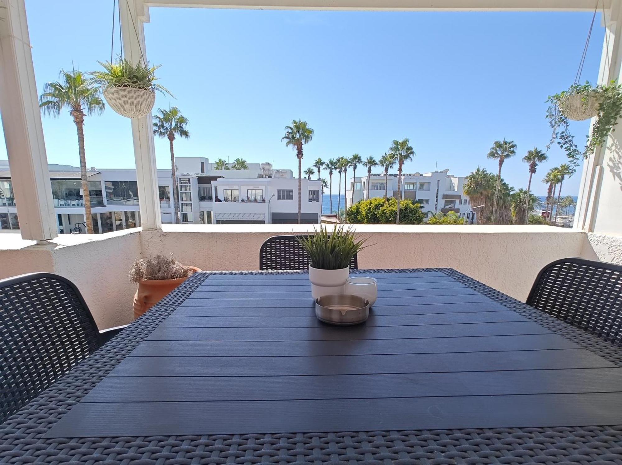 Blue Coast Semeli By The Sea Apartment Paphos Bagian luar foto